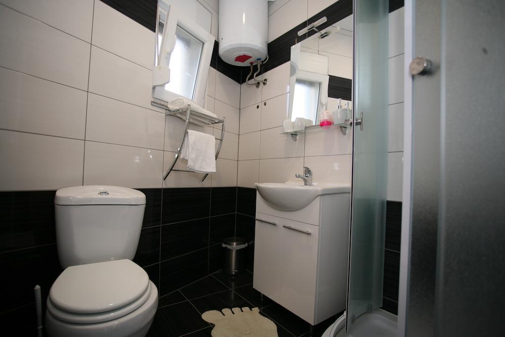 Apartments Little Paradise Trogir Quarto foto